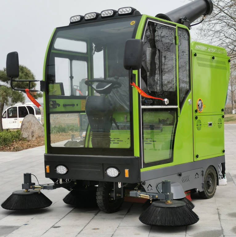 海口道路清洁广泛应用电动环卫清扫车